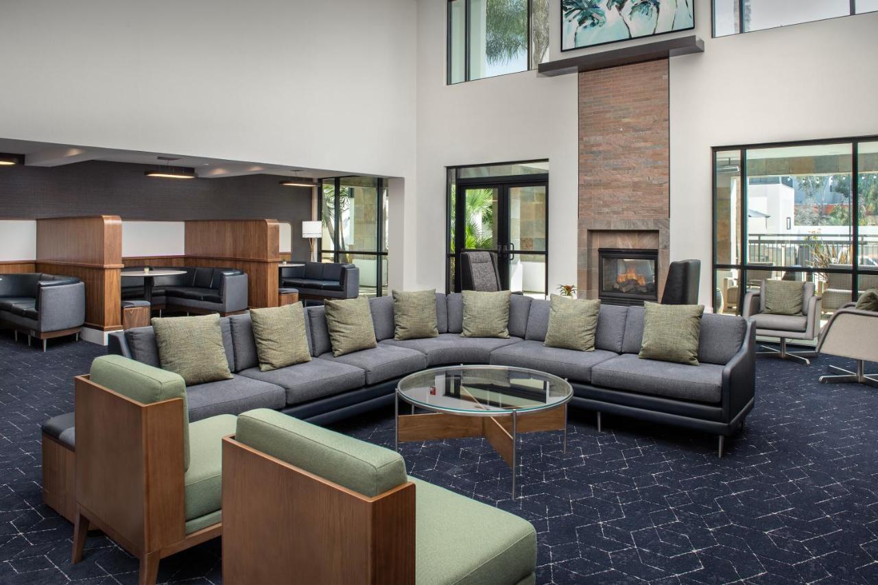 Courtyard By Marriott San Diego Carlsbad Exterior photo