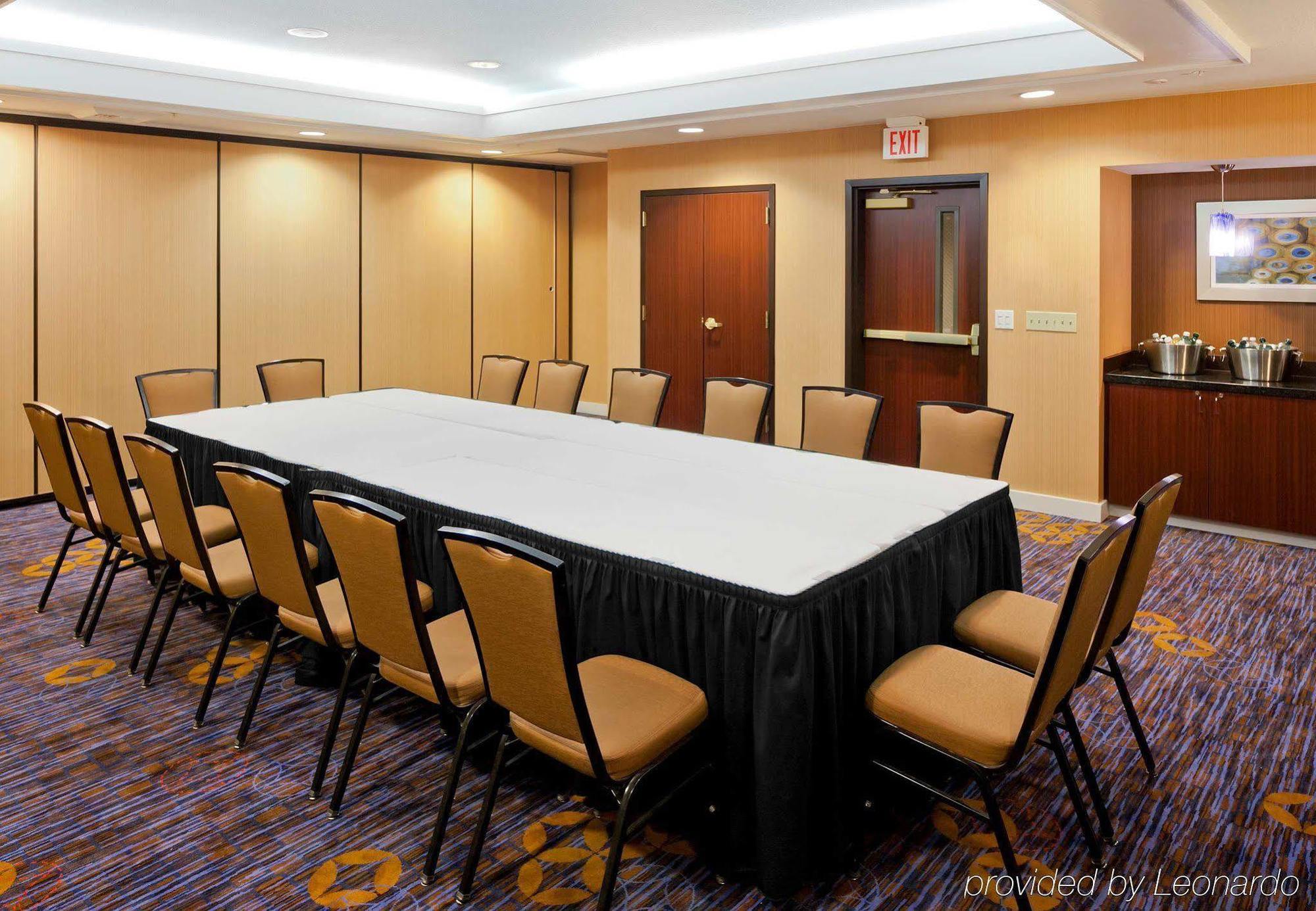 Courtyard By Marriott San Diego Carlsbad Exterior photo